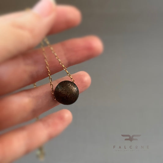 Gargantilla de latón 'Chocolate negro'