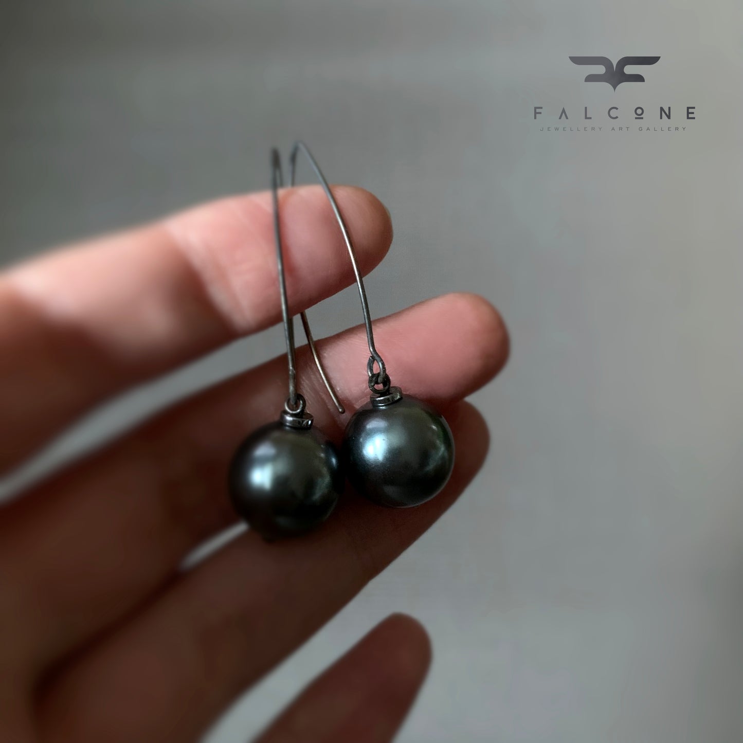 Pendientes con perlas esféricas ‘Gris’