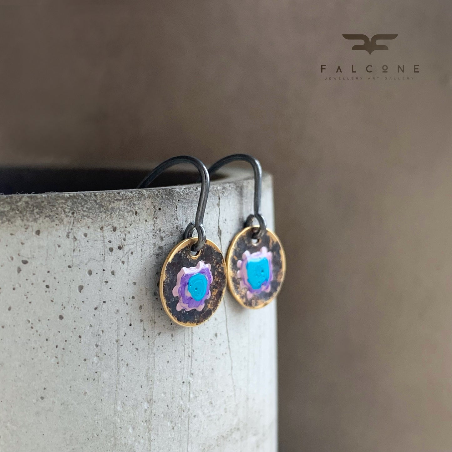 Pendientes de latón y plata de ley 'Flores silvestres - azul y malva'