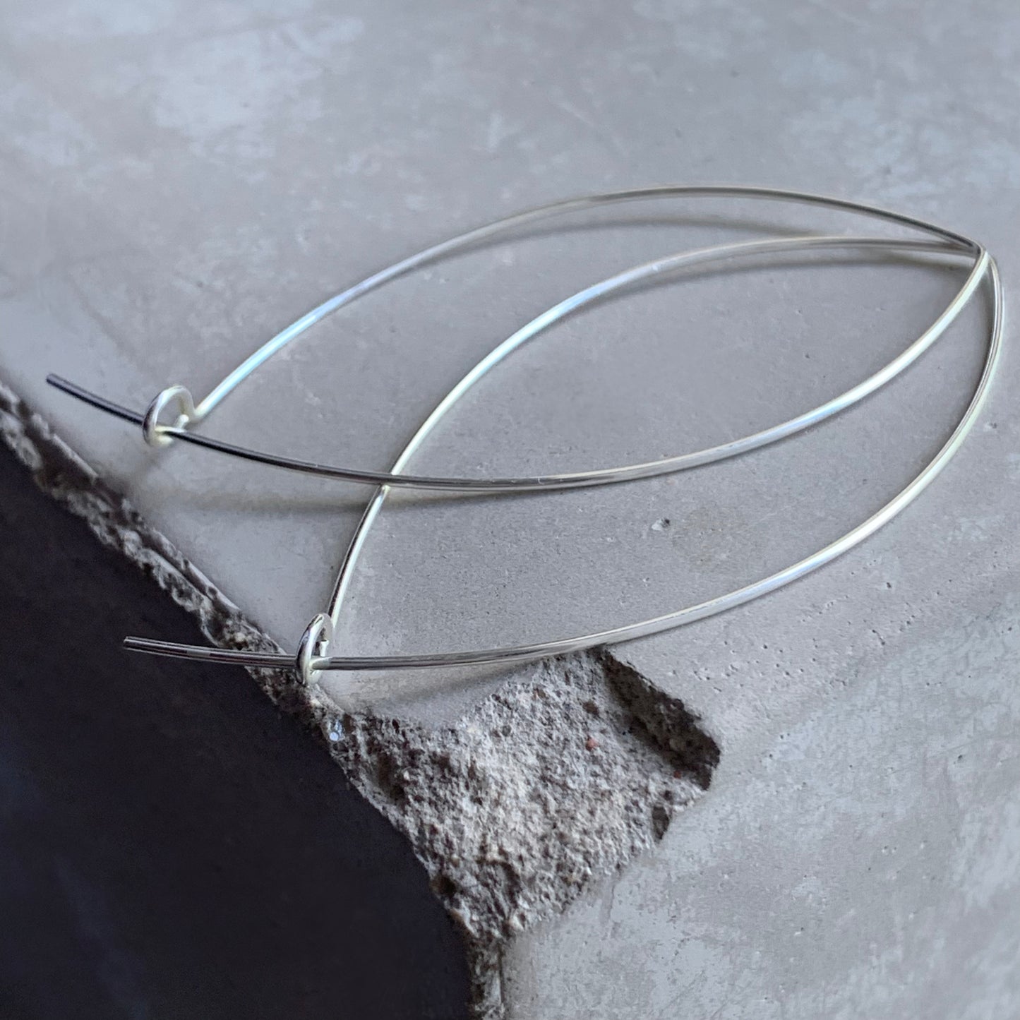 Pendientes de plata de ley 'Plata sencilla grande'