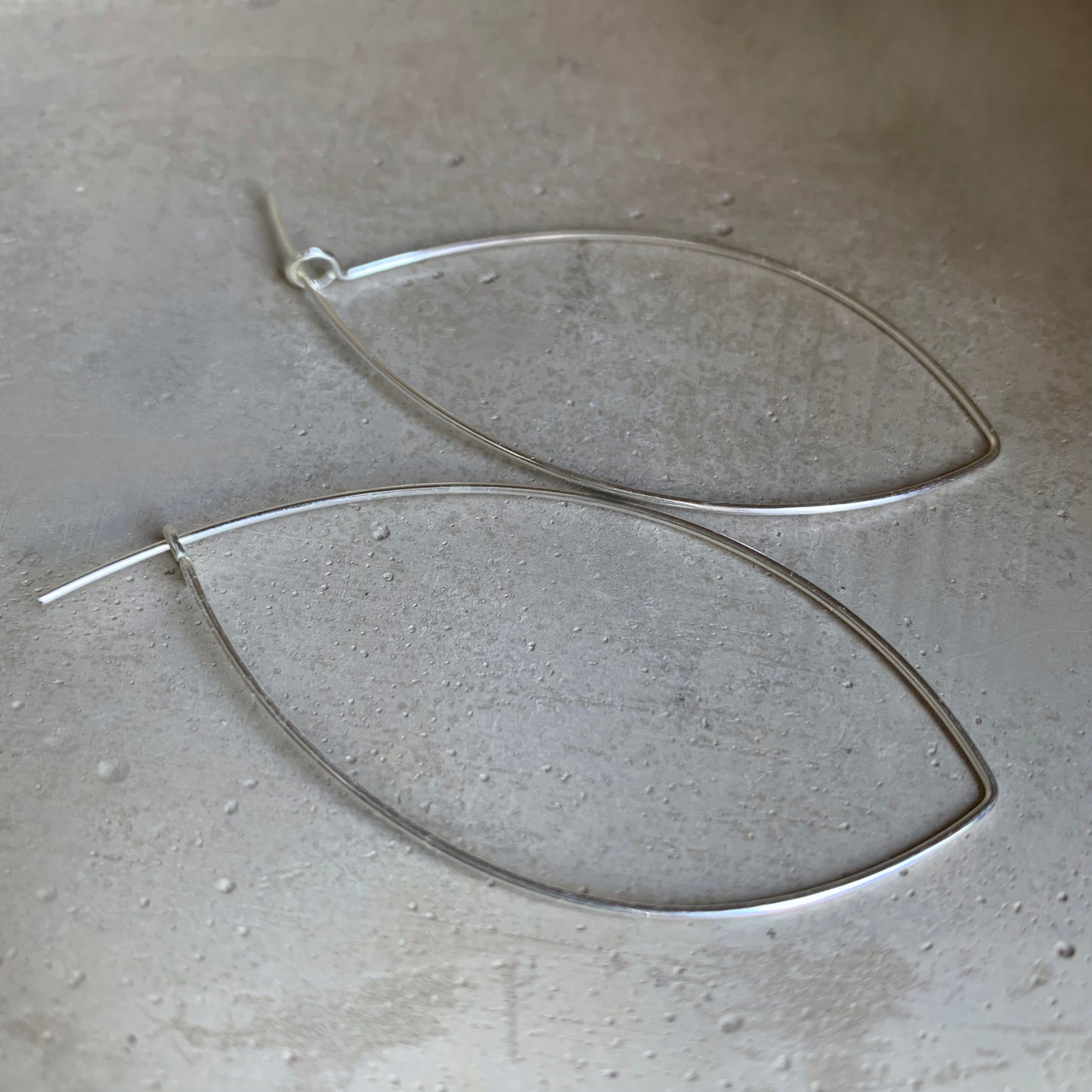 Pendientes de plata de ley 'Plata sencilla grande'