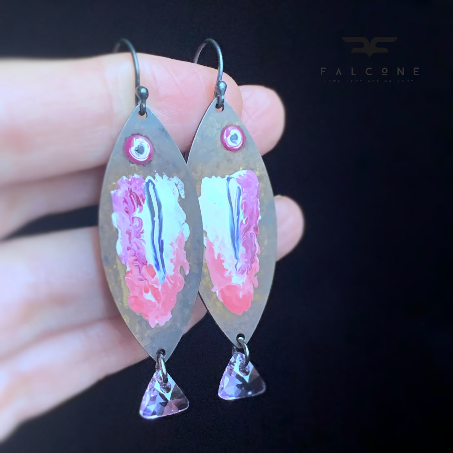 Pendientes de latón, plata de ley y cristales de Swarovski 'Pez rosa lila'