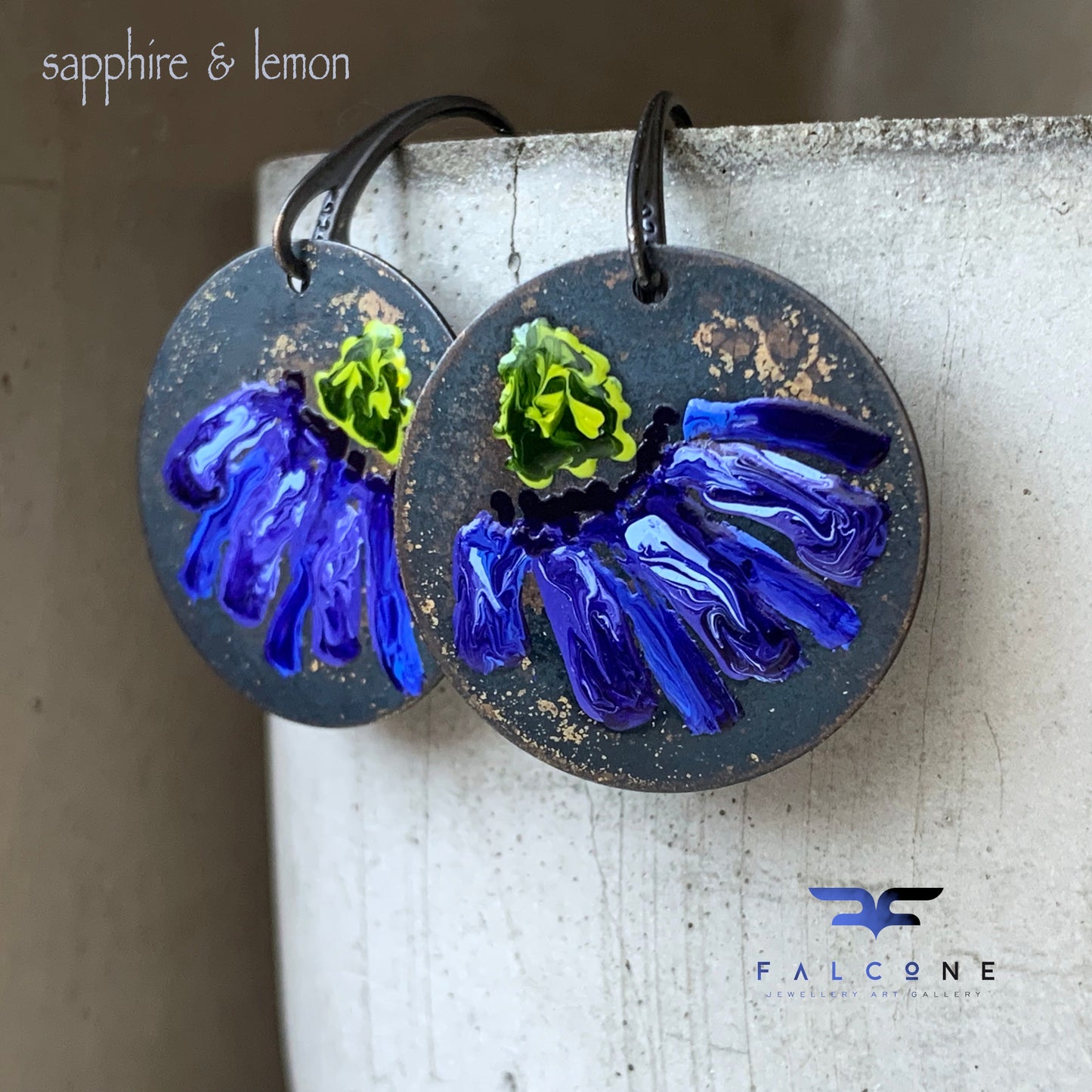 Hand-decorated earrings in brass & silver 'Flowers in Sapphire'