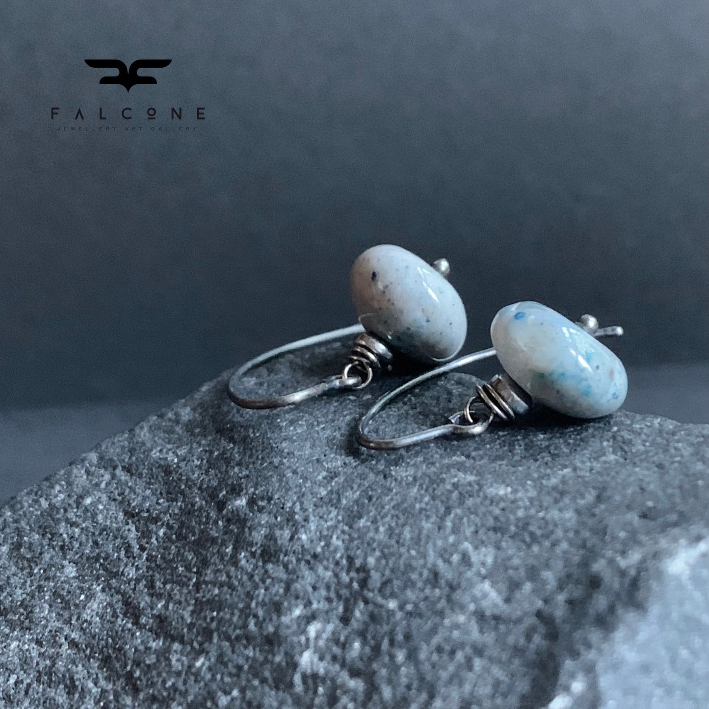 Pendientes con plata y piedras 'Larimar Gris'