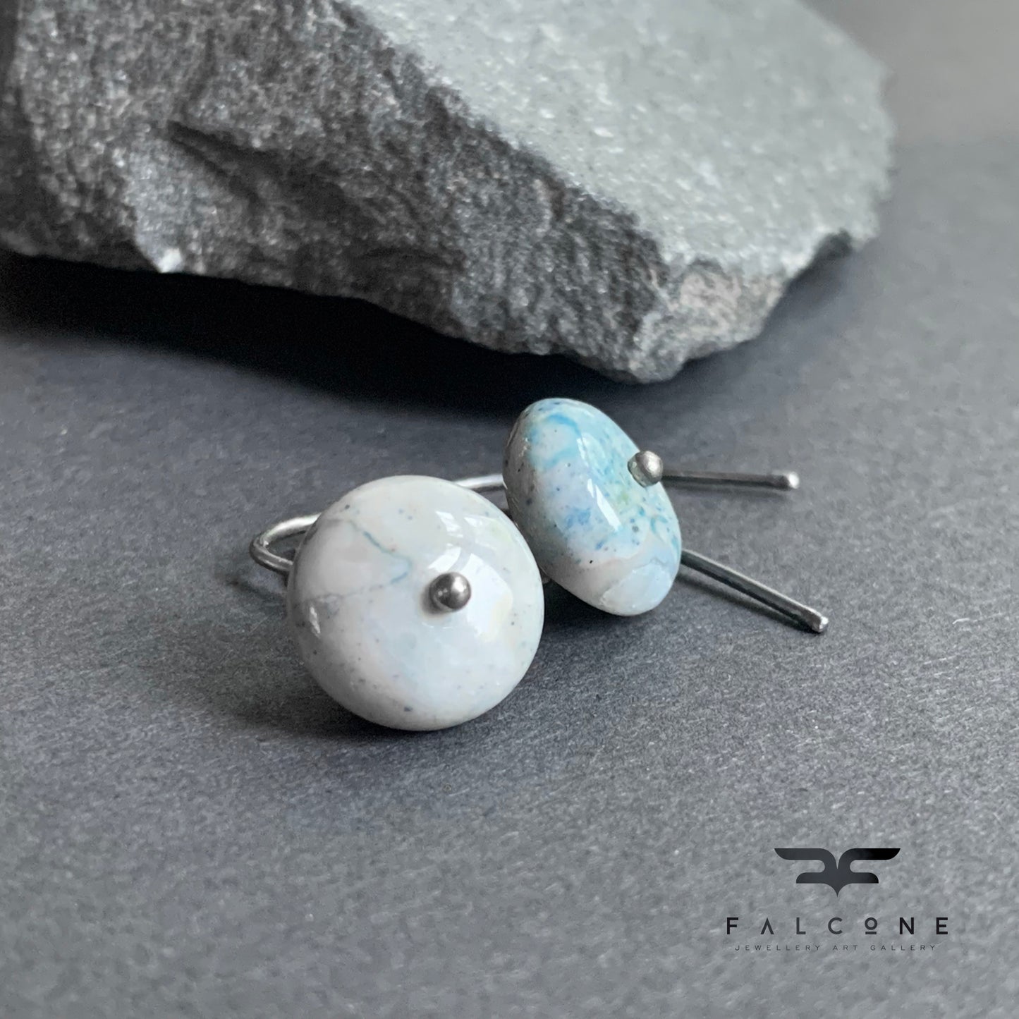 Pendientes con plata y piedras 'Larimar Gris'