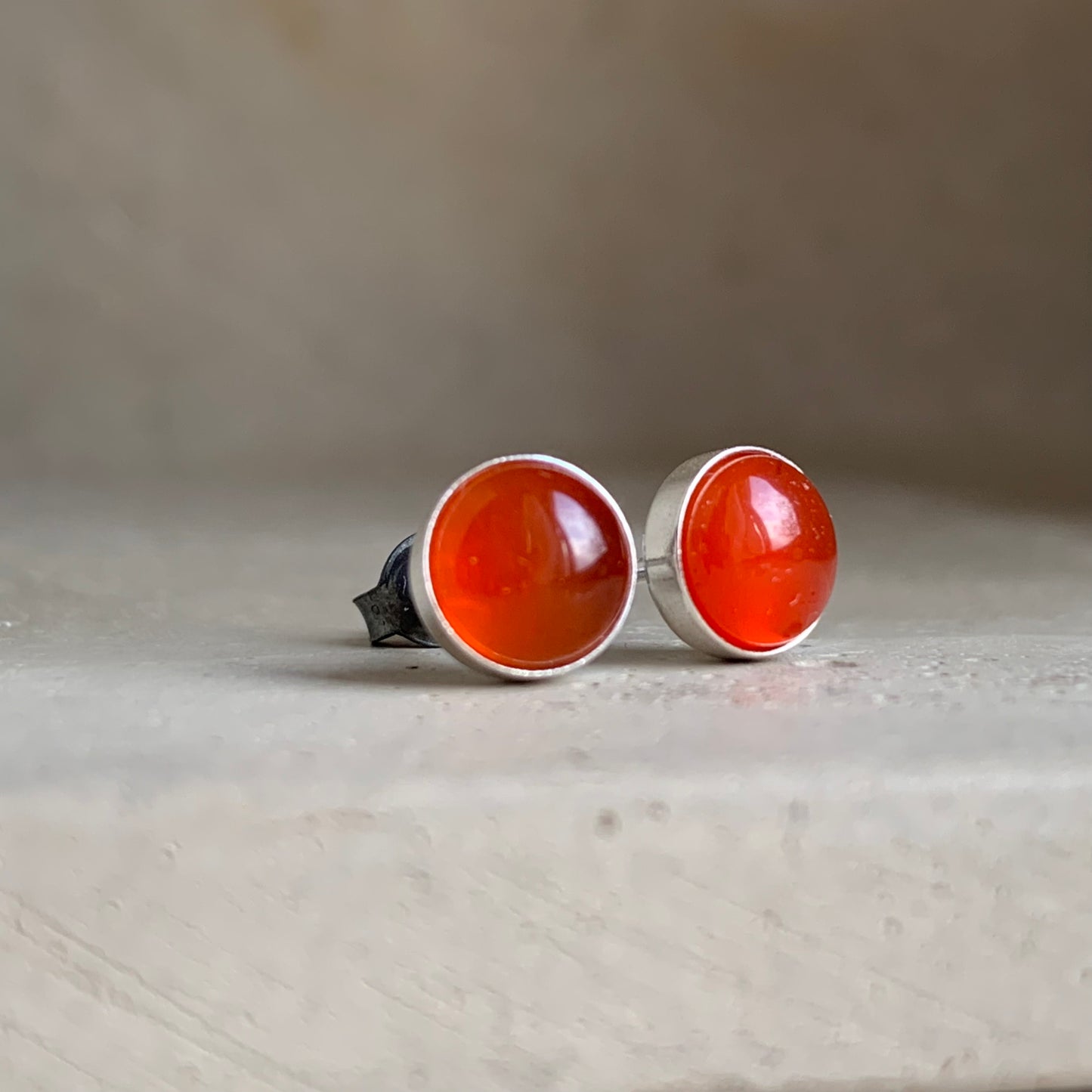 Pendientes de plata de ley con cornalina 'Botones de cornalina'