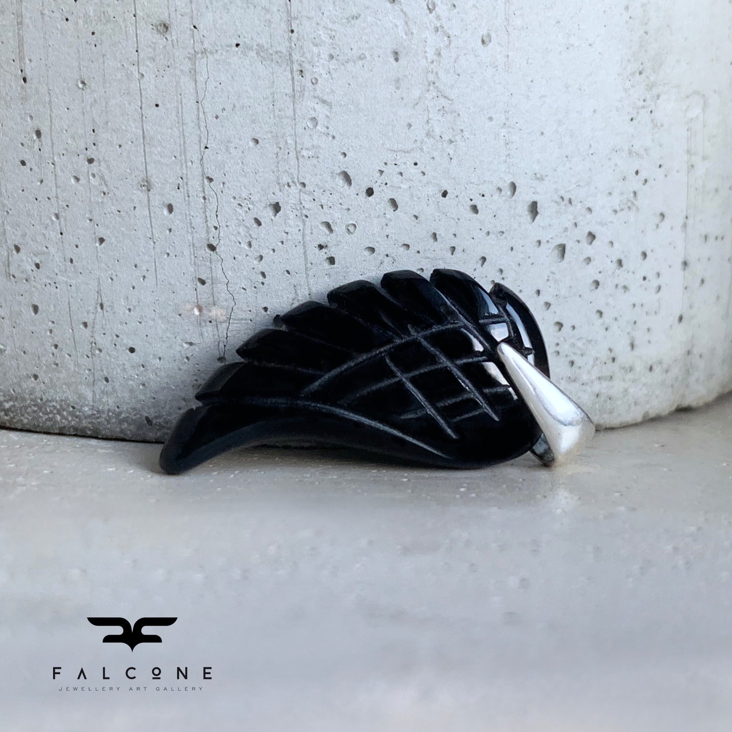 Onyx and Silver Pendant 'Onyx Wing'