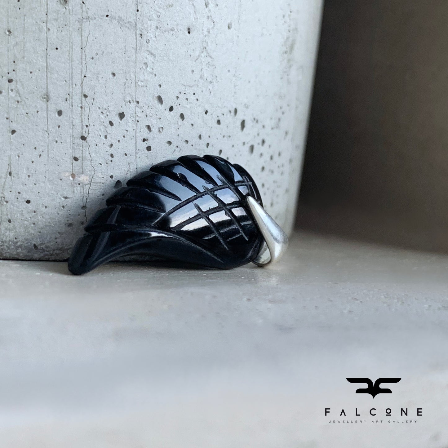 Onyx and Silver Pendant 'Onyx Wing'