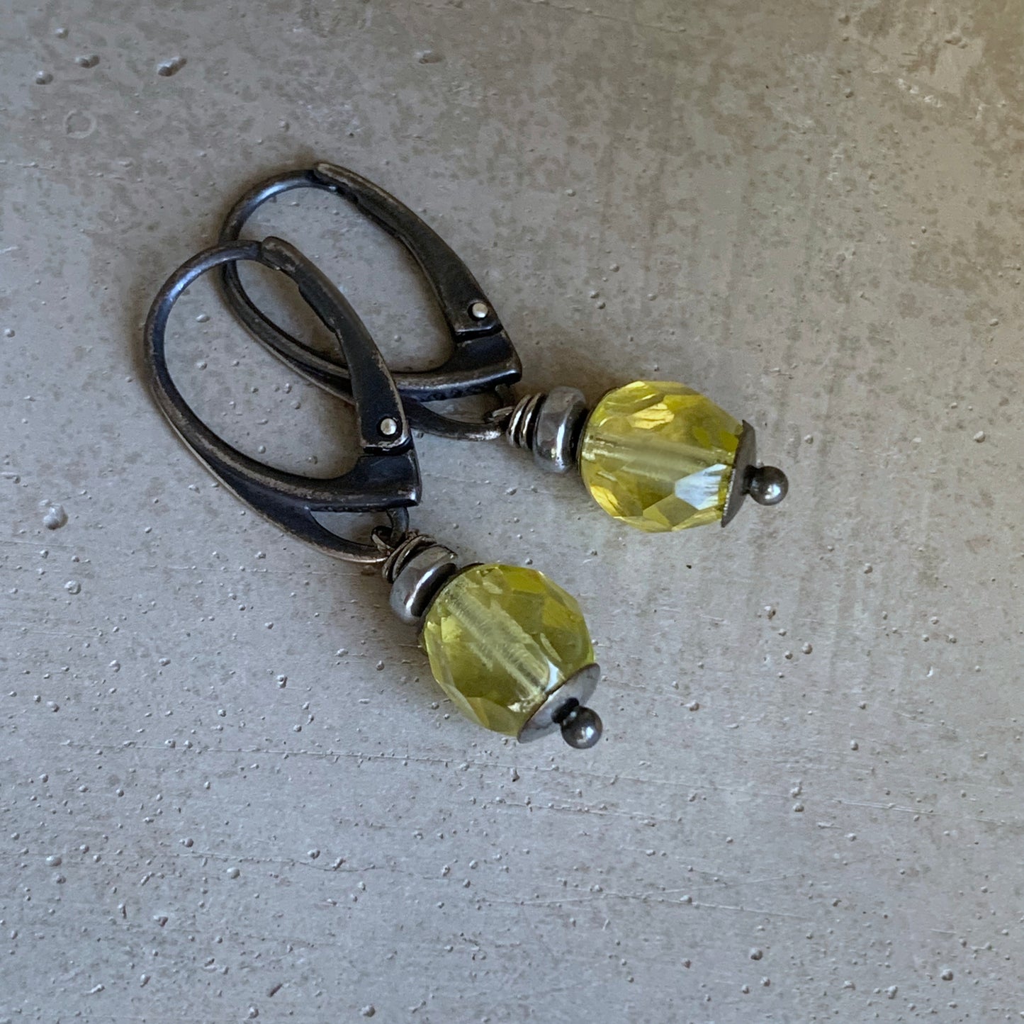 Silver and glass earrings 'Citron'