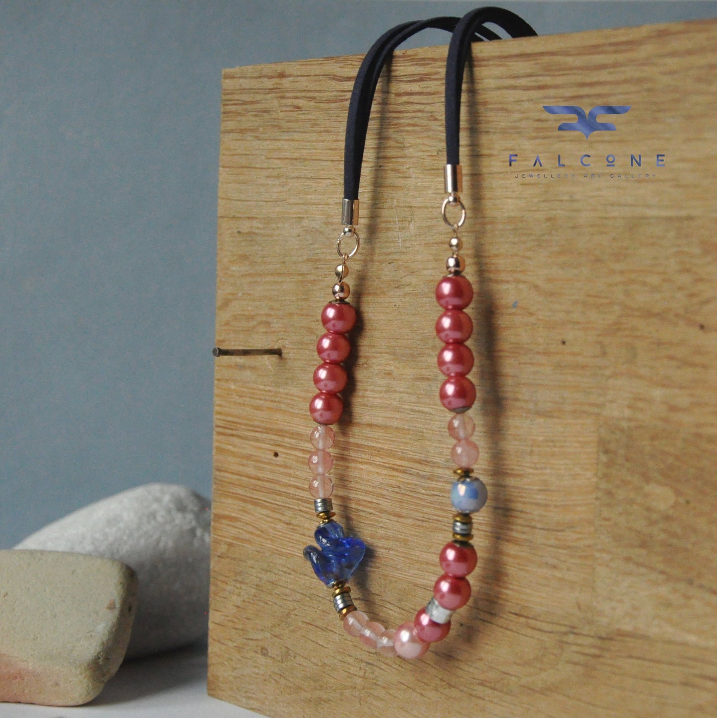 Necklace with glass pearls and pink quartz 'Moon Flower'